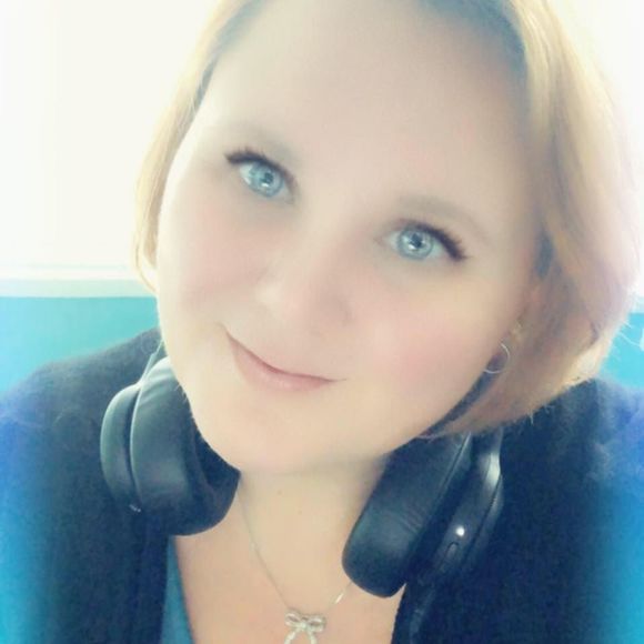 Meet your Posher, Jodi - Picture 1 of 1